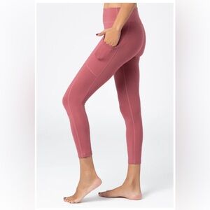NWT Sol & Mane Willow 7/8 Legging
